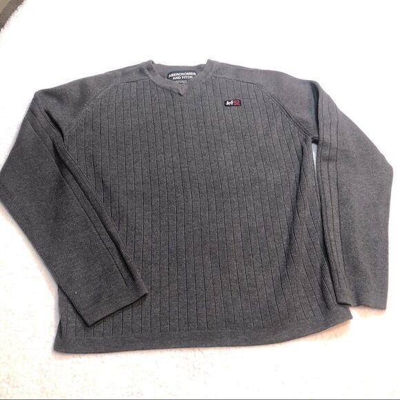 ABERCROMBIE & FITCH VINTAGE A&F92 V-NECK SWEATER - Picture 1 of 5